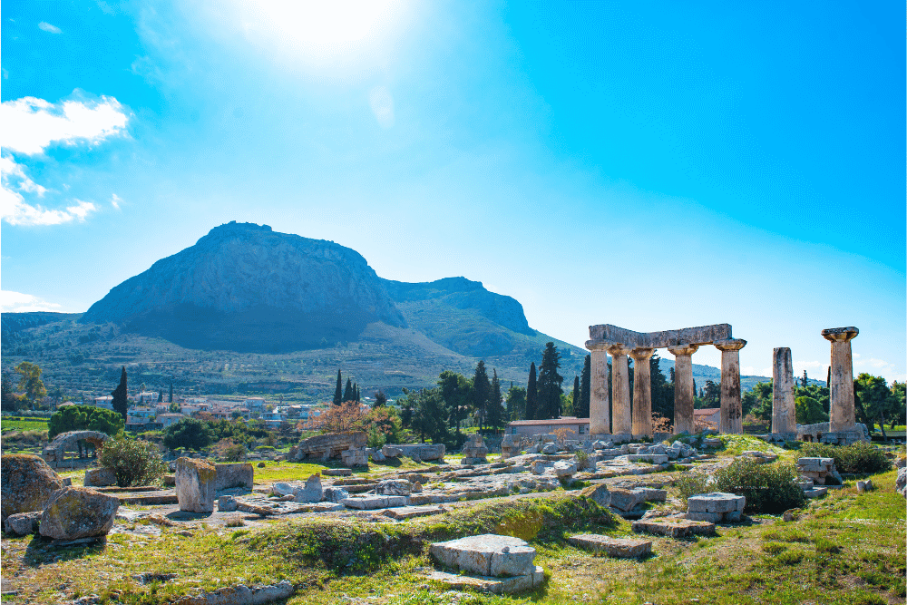 5 Scenic Drives in Greece That Belong on Your Bucket List